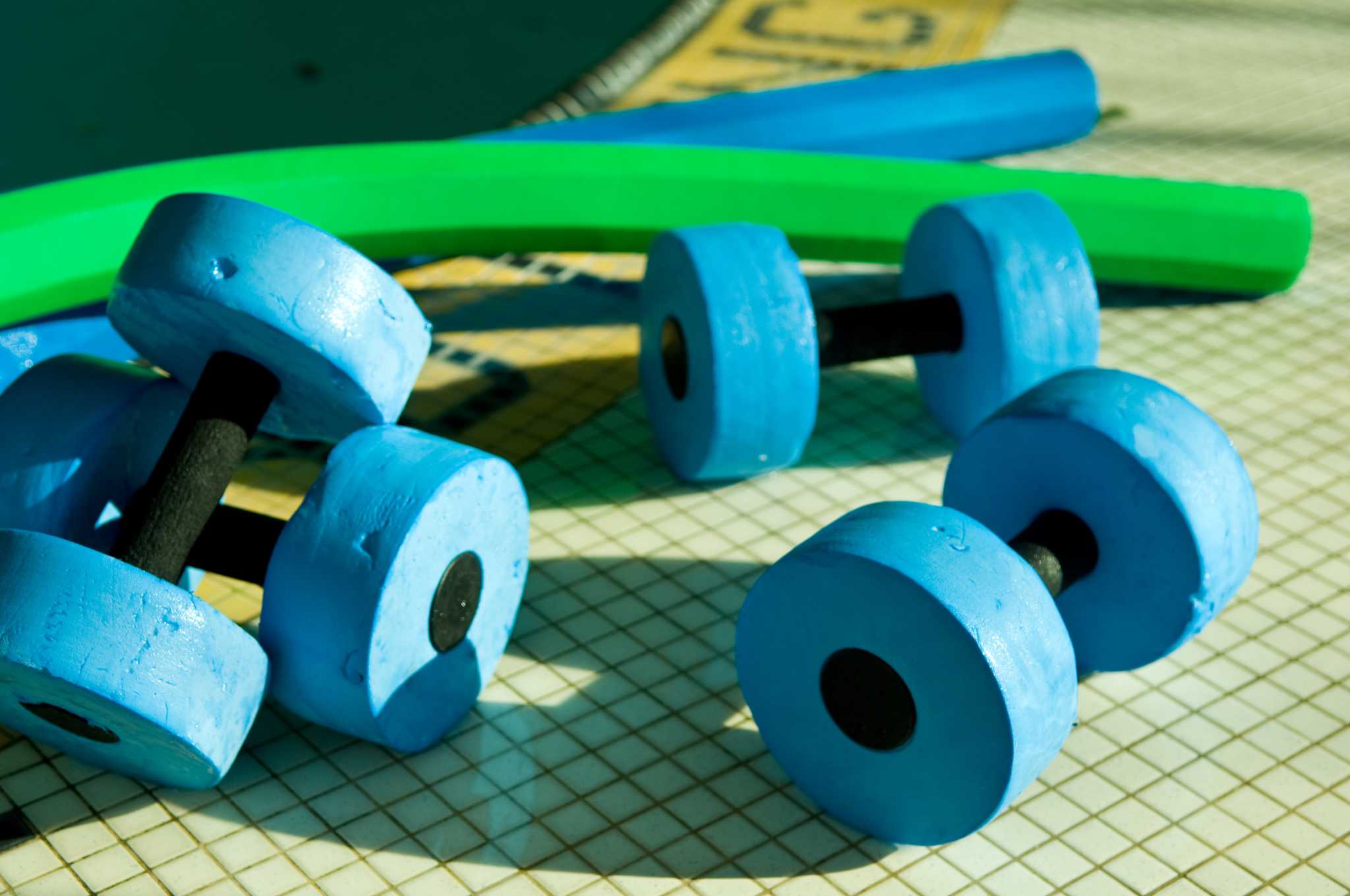 688a3cf5c4849_water dumbells